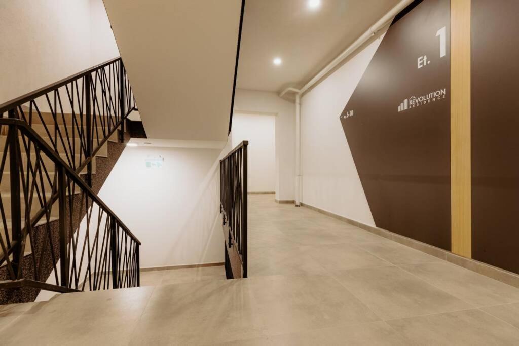 Nest Inn Oasis Residence Бая Маре Екстериор снимка