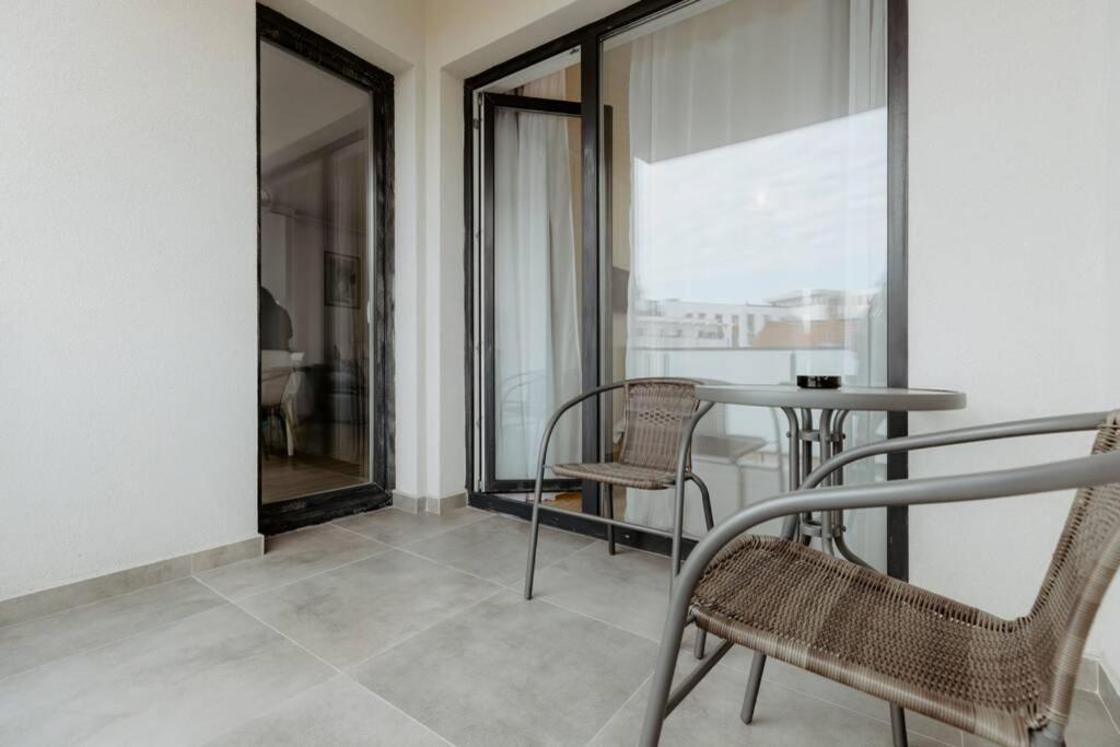 Nest Inn Oasis Residence Бая Маре Екстериор снимка
