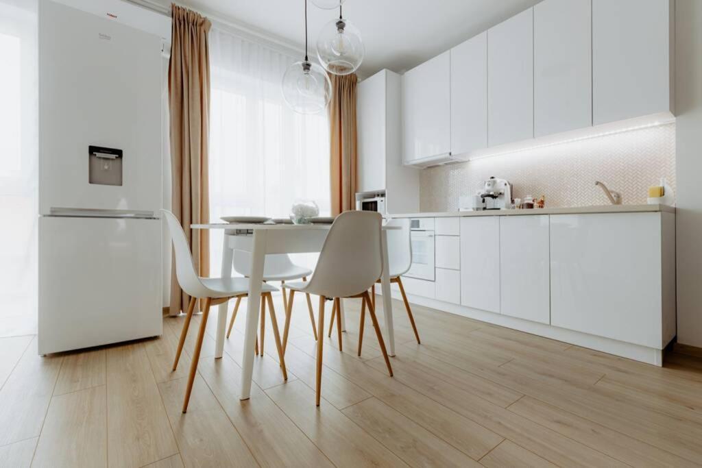 Nest Inn Oasis Residence Бая Маре Екстериор снимка
